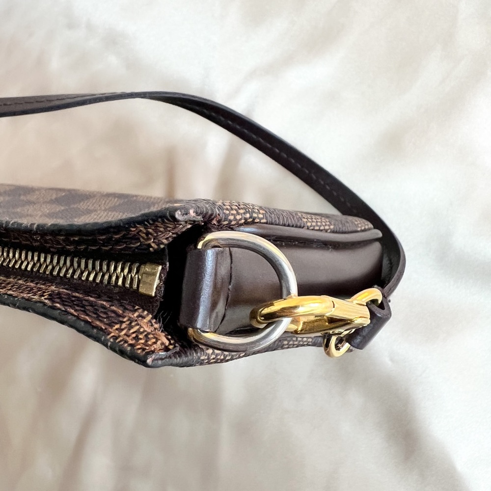 SOLD 🩷 Louis Vuitton Damier Navona Pochette Accessories - Picture 9 of 16